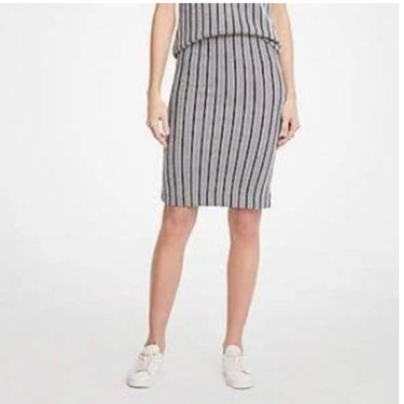 Ann Taylor LOFt size Large Navy and white Knit Pencil Skirt - Picture 1 of 2